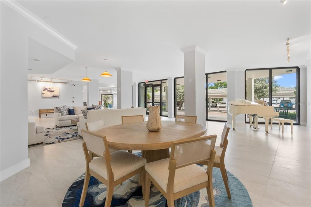 For Sale: $1,400,000 (2 beds, 2 baths, 1409 Square Feet)