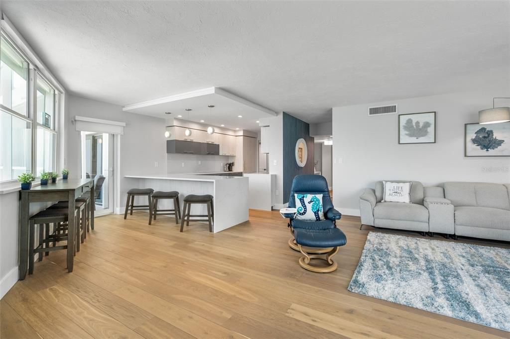 For Sale: $1,400,000 (2 beds, 2 baths, 1409 Square Feet)