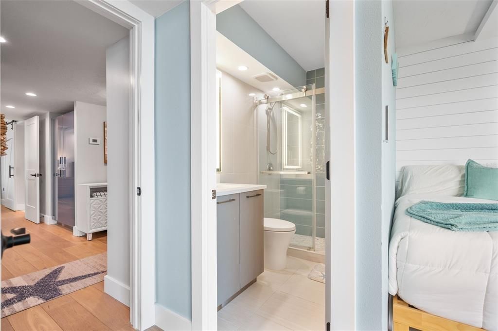 For Sale: $1,400,000 (2 beds, 2 baths, 1409 Square Feet)