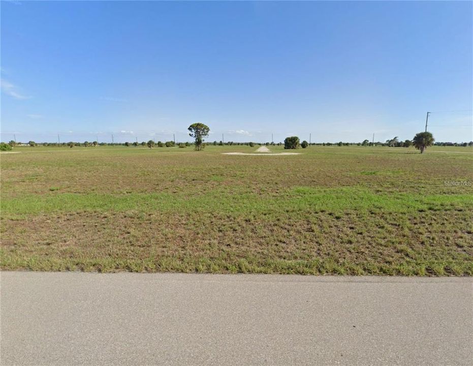En Venta: $35,000 (0.17 acres)
