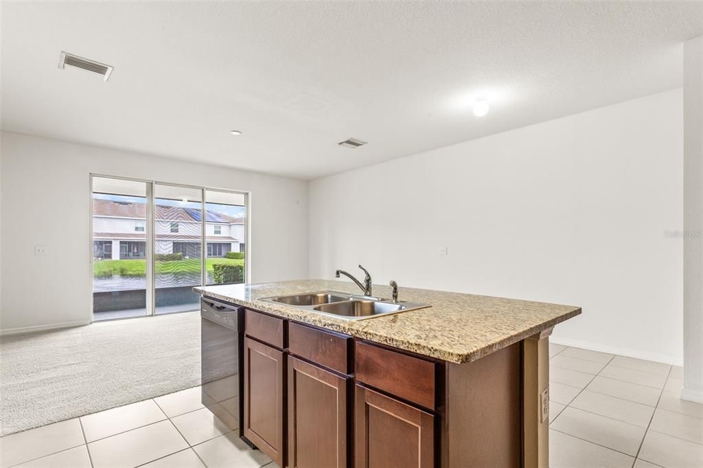 For Rent: $2,200 (3 beds, 2 baths, 1785 Square Feet)