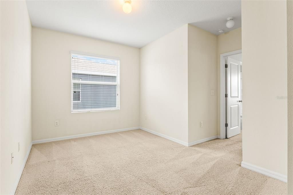 For Rent: $2,200 (3 beds, 2 baths, 1785 Square Feet)