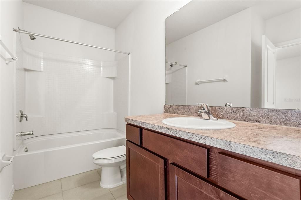 For Rent: $2,200 (3 beds, 2 baths, 1785 Square Feet)