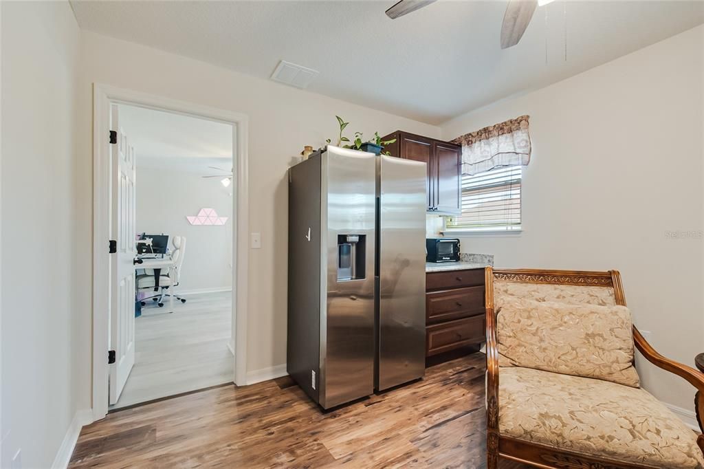 For Sale: $650,000 (5 beds, 3 baths, 3114 Square Feet)