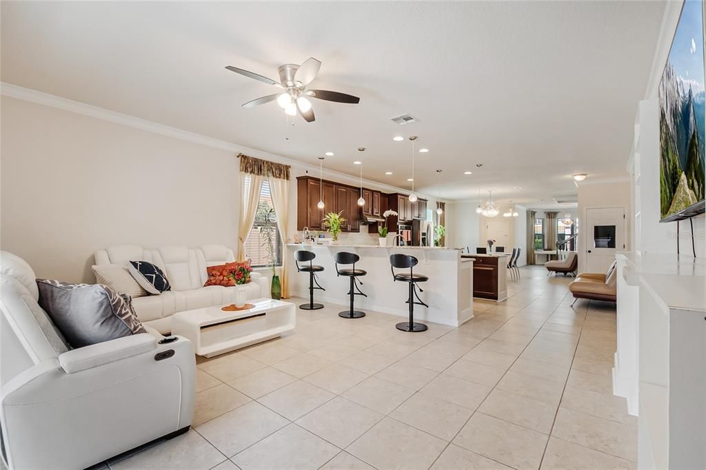 For Sale: $650,000 (5 beds, 3 baths, 3114 Square Feet)