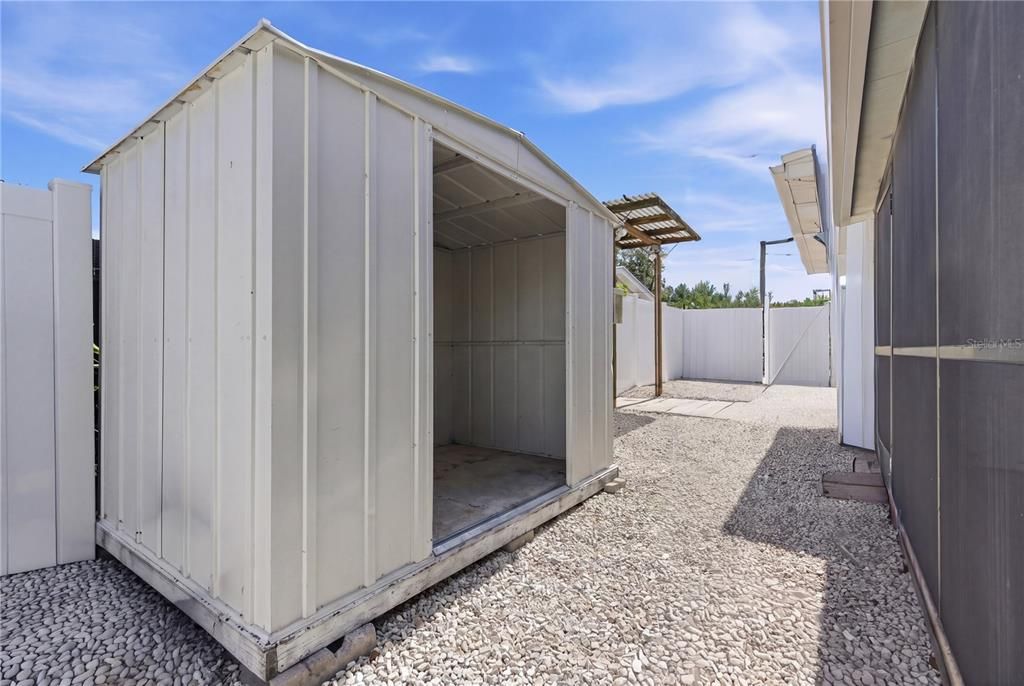 Active With Contract: $480,000 (4 beds, 2 baths, 1680 Square Feet)