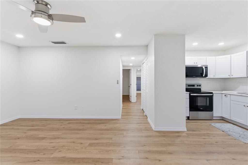 Active With Contract: $480,000 (4 beds, 2 baths, 1680 Square Feet)