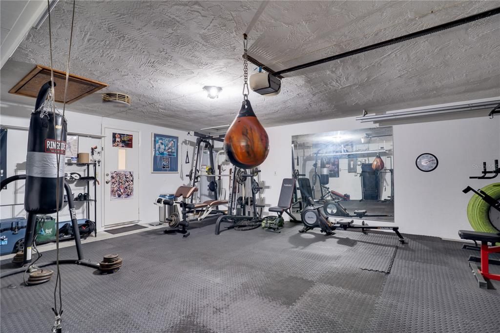 На продажу: $325,000 (4 спален, 2 ванн, 1744 Квадратных фут)