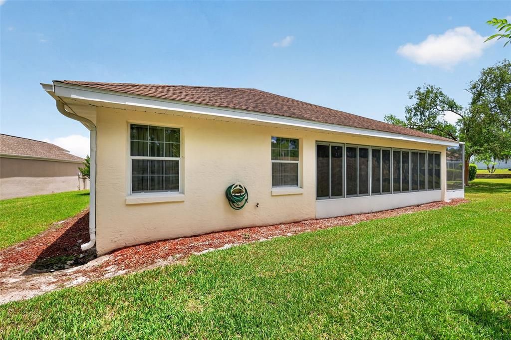 For Sale: $265,000 (3 beds, 2 baths, 1544 Square Feet)