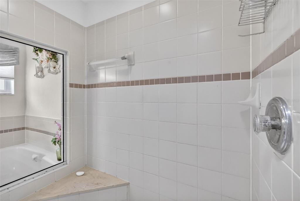 For Sale: $265,000 (3 beds, 2 baths, 1544 Square Feet)