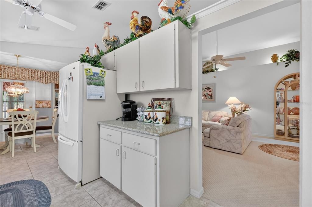 For Sale: $265,000 (3 beds, 2 baths, 1544 Square Feet)