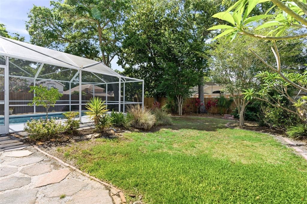 For Sale: $575,000 (3 beds, 2 baths, 1751 Square Feet)