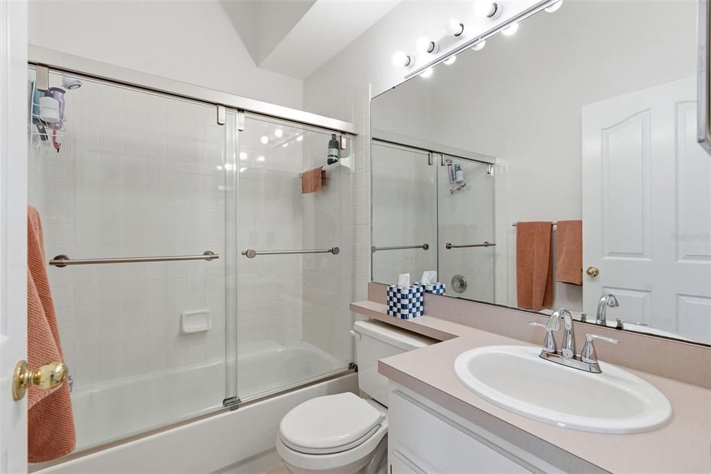 For Sale: $575,000 (3 beds, 2 baths, 1751 Square Feet)