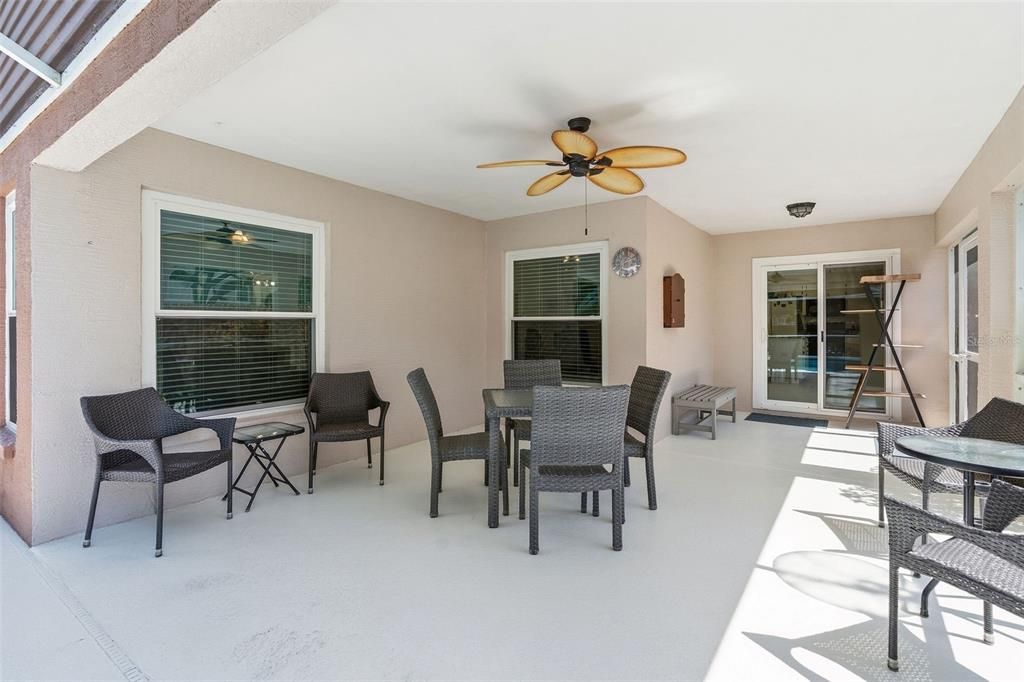For Sale: $575,000 (3 beds, 2 baths, 1751 Square Feet)