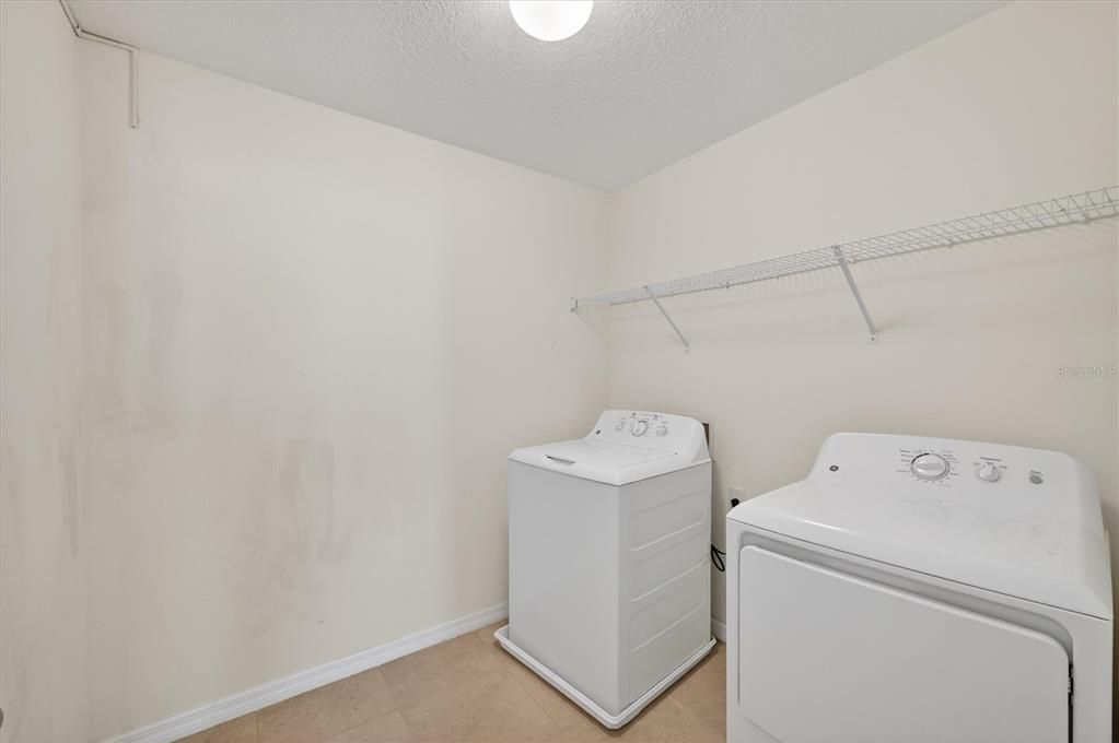 For Rent: $2,850 (5 beds, 3 baths, 2520 Square Feet)