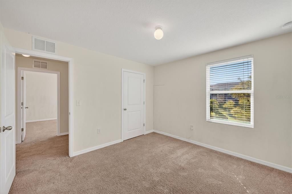 For Rent: $2,850 (5 beds, 3 baths, 2520 Square Feet)
