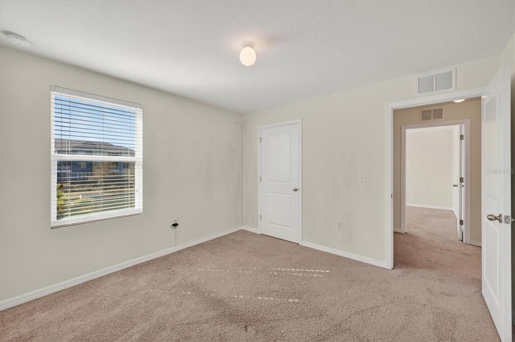 For Rent: $2,850 (5 beds, 3 baths, 2520 Square Feet)