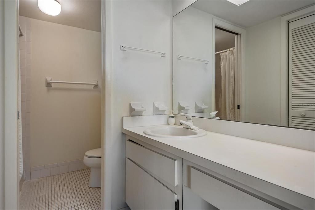En Venta: $175,000 (2 camas, 2 baños, 1094 Pies cuadrados)