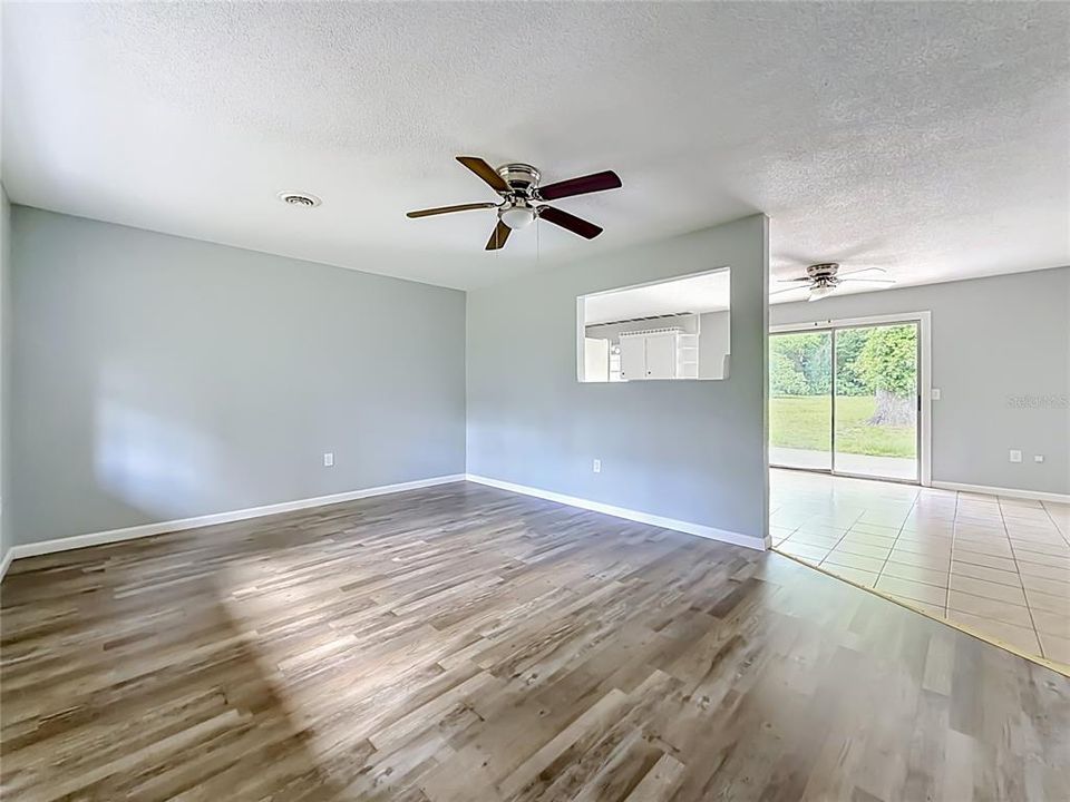 For Sale: $264,000 (3 beds, 2 baths, 1230 Square Feet)