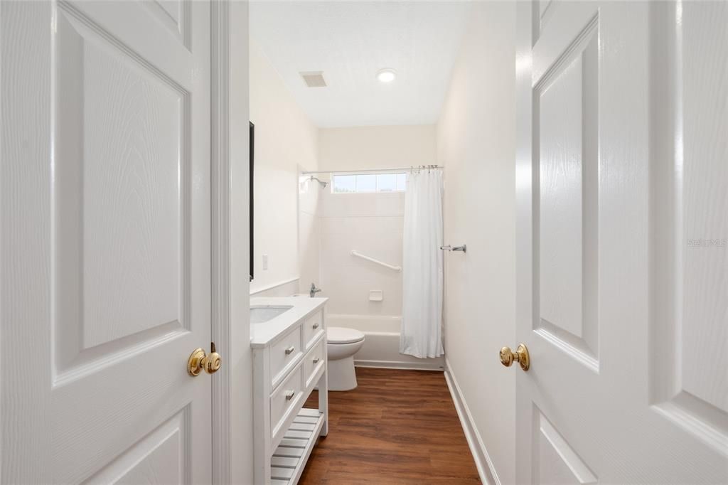 Active With Contract: $549,000 (3 beds, 2 baths, 2409 Square Feet)