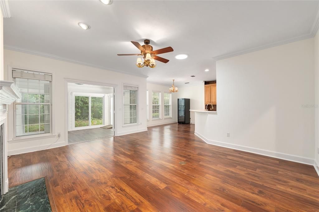 Active With Contract: $549,000 (3 beds, 2 baths, 2409 Square Feet)