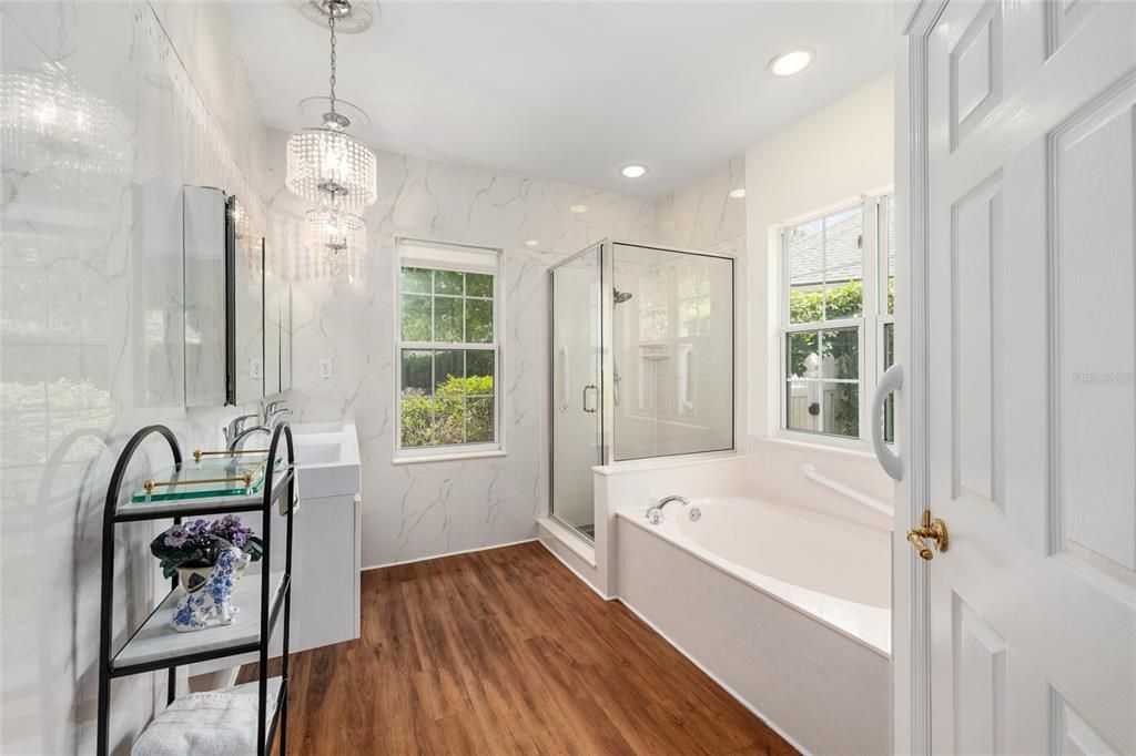 Active With Contract: $549,000 (3 beds, 2 baths, 2409 Square Feet)