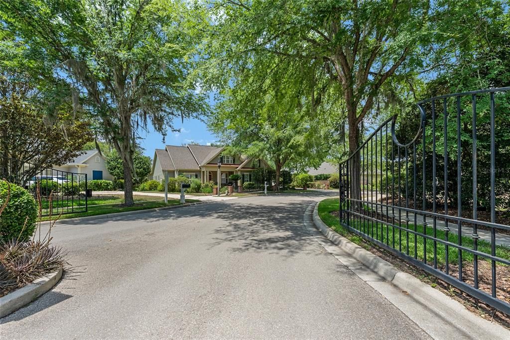 Active With Contract: $549,000 (3 beds, 2 baths, 2409 Square Feet)