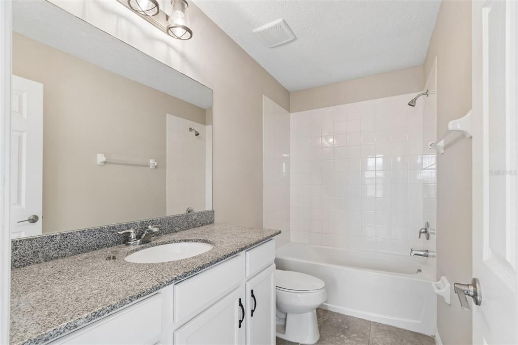 For Sale: $640,000 (4 beds, 3 baths, 2592 Square Feet)