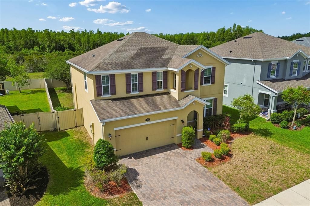 For Sale: $640,000 (4 beds, 3 baths, 2592 Square Feet)