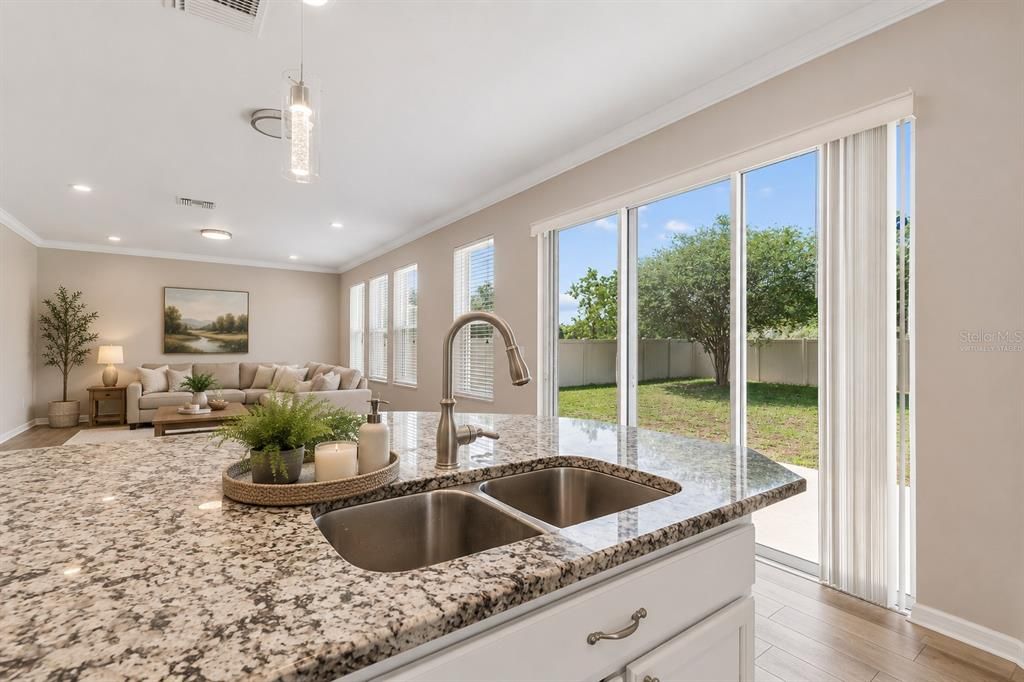 For Sale: $640,000 (4 beds, 3 baths, 2592 Square Feet)