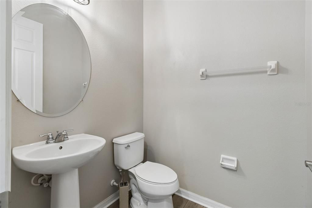 For Sale: $640,000 (4 beds, 3 baths, 2592 Square Feet)