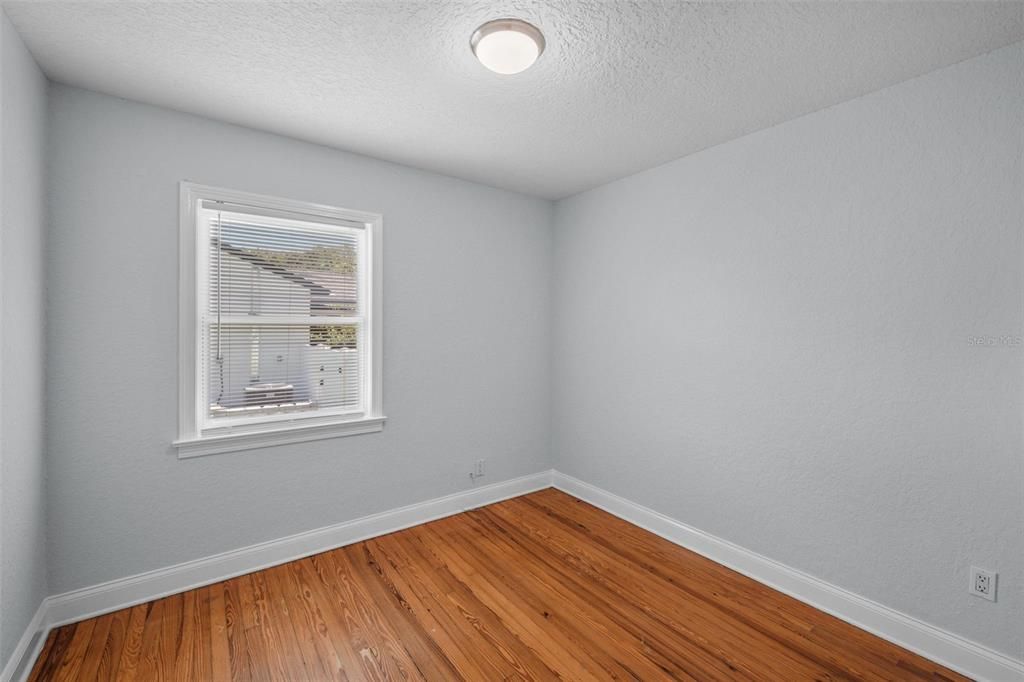 For Rent: $2,900 (4 beds, 2 baths, 1751 Square Feet)