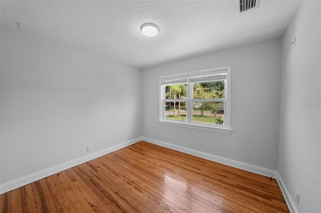 For Rent: $2,900 (4 beds, 2 baths, 1751 Square Feet)