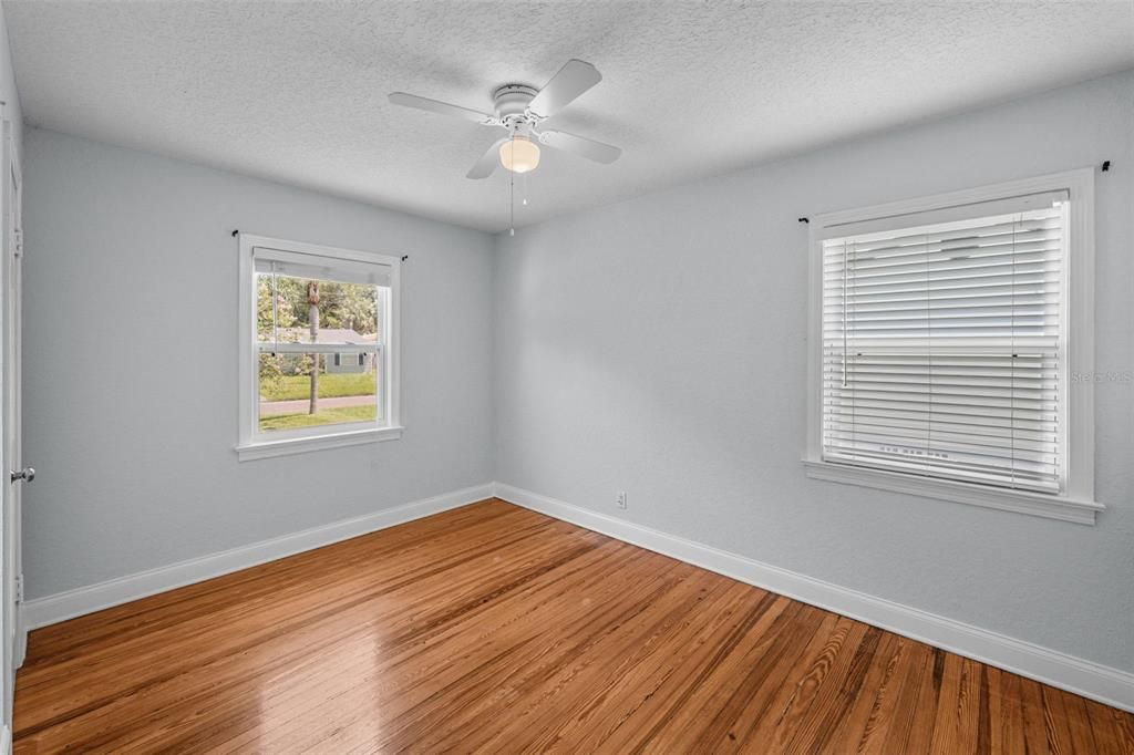 For Rent: $2,900 (4 beds, 2 baths, 1751 Square Feet)