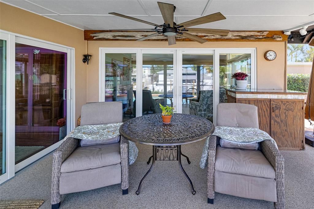For Sale: $925,000 (3 beds, 2 baths, 1558 Square Feet)