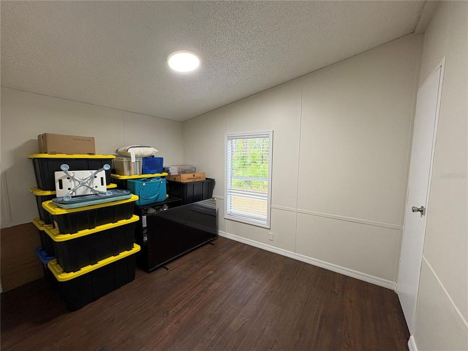For Sale: $180,000 (3 beds, 2 baths, 1152 Square Feet)