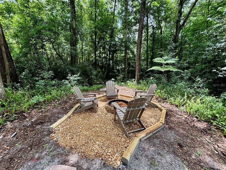 For Sale: $449,000 (4 beds, 2 baths, 2098 Square Feet)