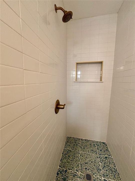 For Sale: $449,000 (4 beds, 2 baths, 2098 Square Feet)