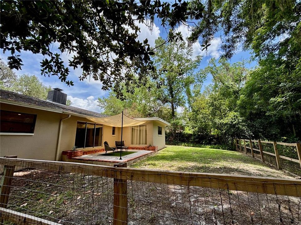 For Sale: $449,000 (4 beds, 2 baths, 2098 Square Feet)