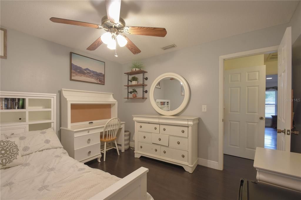 For Sale: $500,000 (4 beds, 2 baths, 2046 Square Feet)