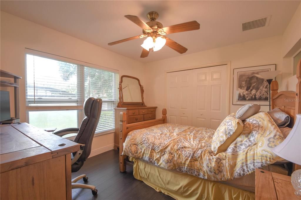 For Sale: $500,000 (4 beds, 2 baths, 2046 Square Feet)