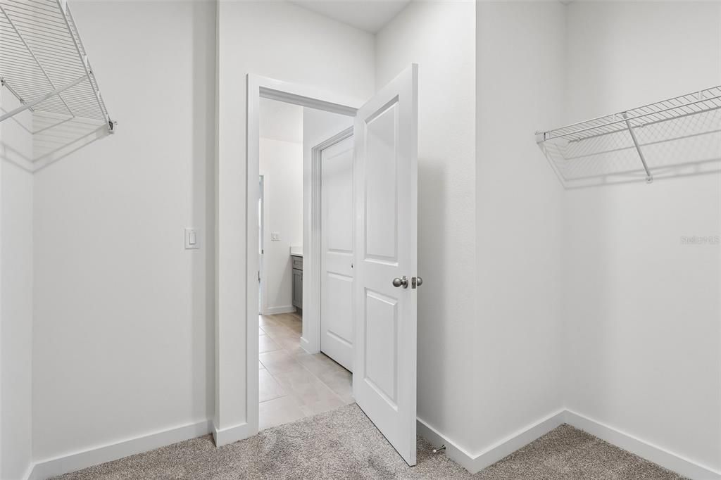 For Sale: $329,990 (3 beds, 2 baths, 1986 Square Feet)