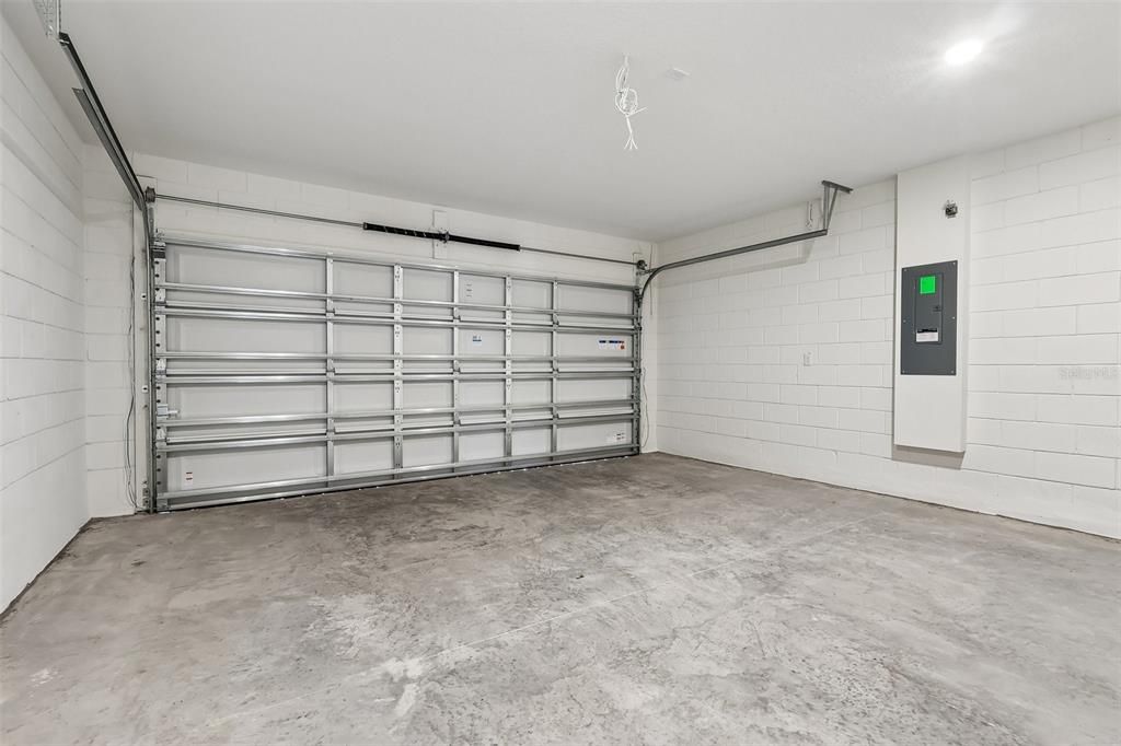 For Sale: $329,990 (3 beds, 2 baths, 1986 Square Feet)