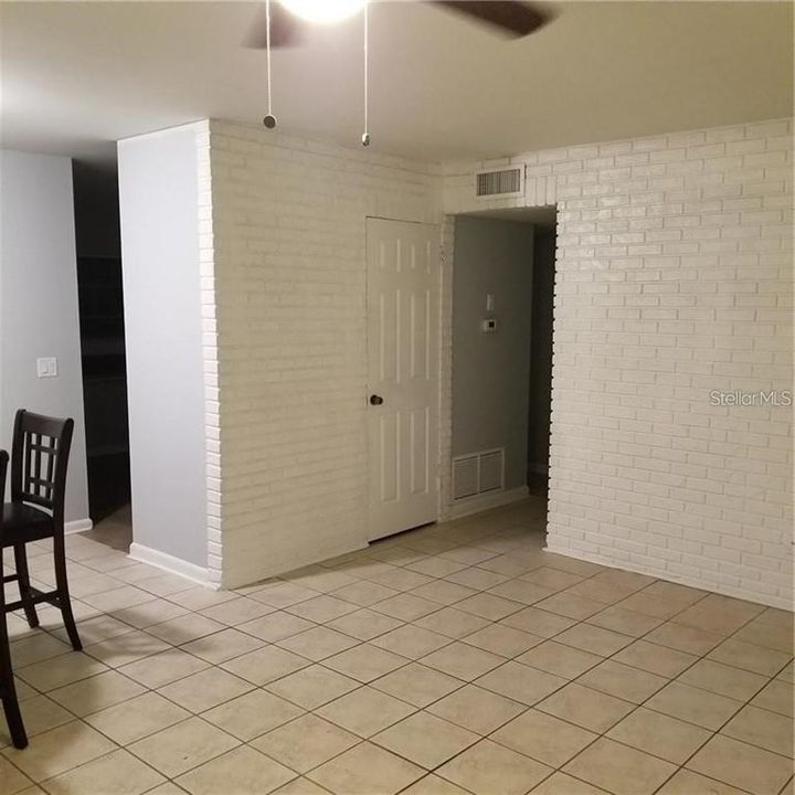 В аренду: $2,350 (3 спален, 1 ванн, 1189 Квадратных фут)