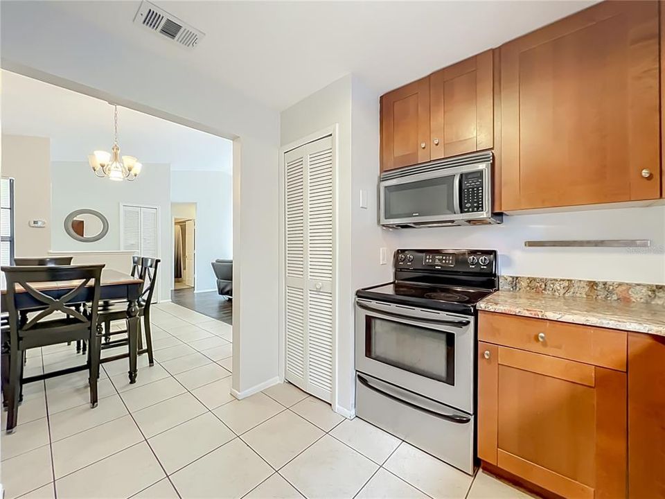 For Sale: $380,000 (3 beds, 2 baths, 1232 Square Feet)