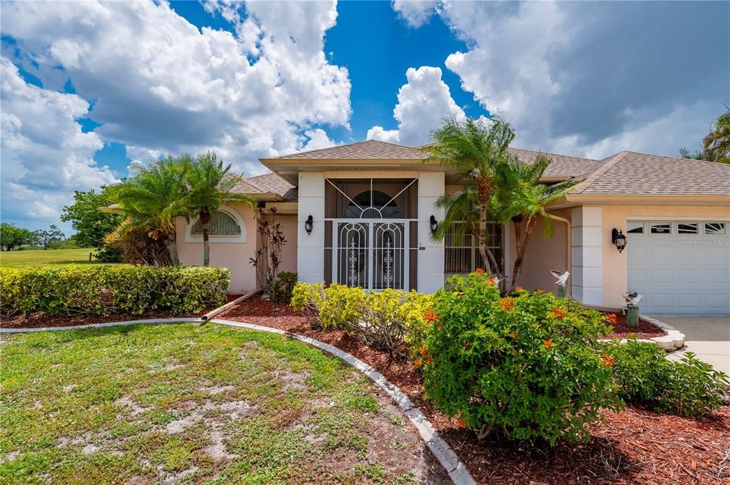 Activo con contrato: $379,900 (3 camas, 2 baños, 2021 Pies cuadrados)