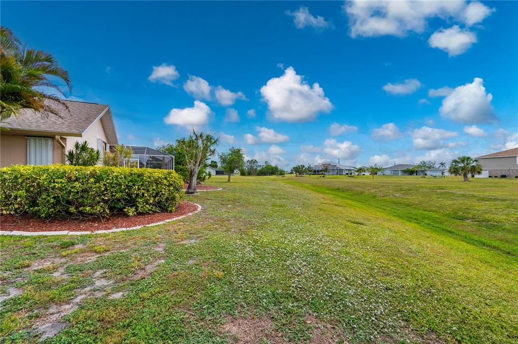 Activo con contrato: $379,900 (3 camas, 2 baños, 2021 Pies cuadrados)