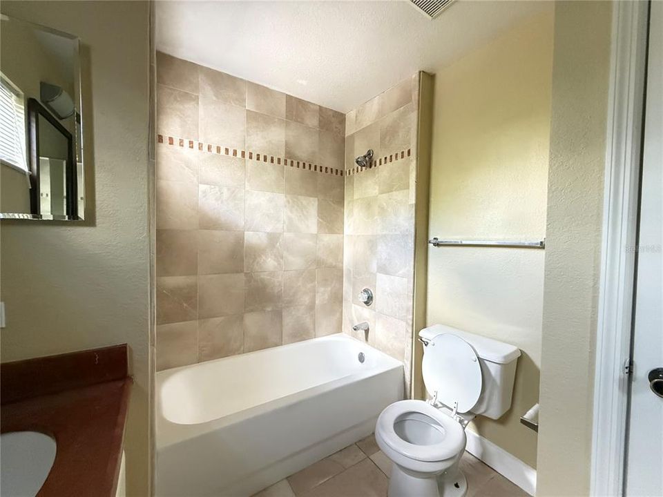 For Rent: $1,895 (3 beds, 2 baths, 1550 Square Feet)