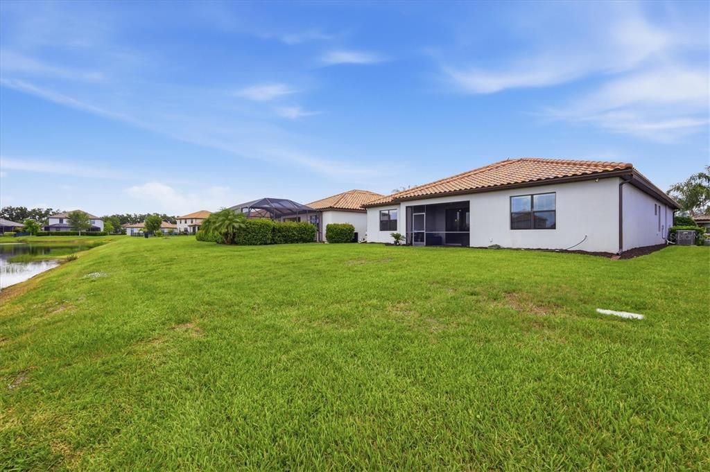 For Sale: $689,000 (3 beds, 3 baths, 2455 Square Feet)