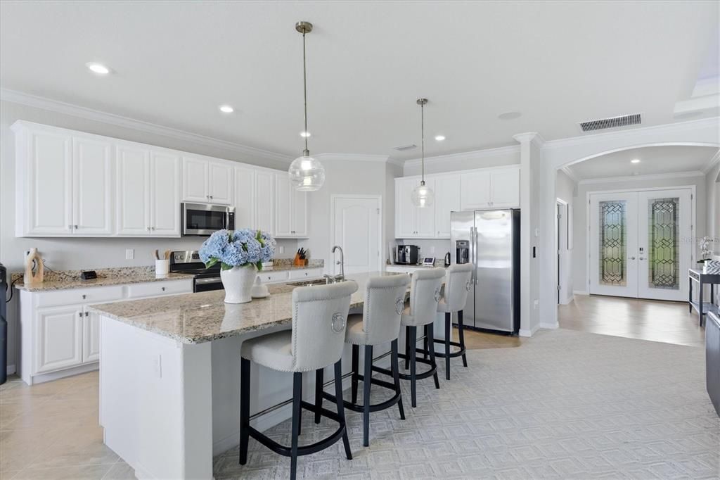 For Sale: $689,000 (3 beds, 3 baths, 2455 Square Feet)